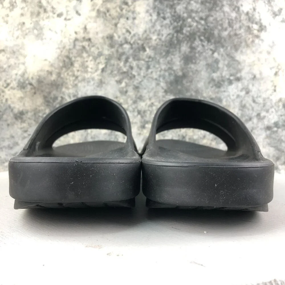 Oofos Unisex Size 12M 14W Ooahh Black Open Toe Slip On Recovery Slide Sandals